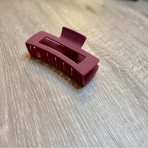 Amazon Burgundy Hair Claw Clip